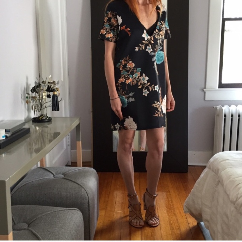 Misguided V-Neck Scuba Dress